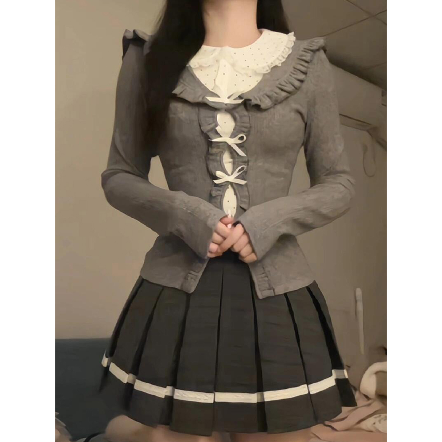 微胖古早甜美娃娃领针织收腰上衣