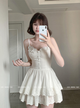 XZY/欣争艳 微胖mm甜美温柔风白色吊带裙女25年夏修身收腰蓬蓬裙