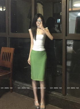 XZY 微胖港风复古小飞袖白色吊带背心女25年夏绿色波点半身裙套装