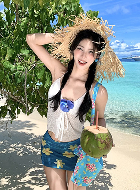 XZY 微胖海岛辣妹白色V领挂脖吊带女25年夏季印花包臀裙度假套装