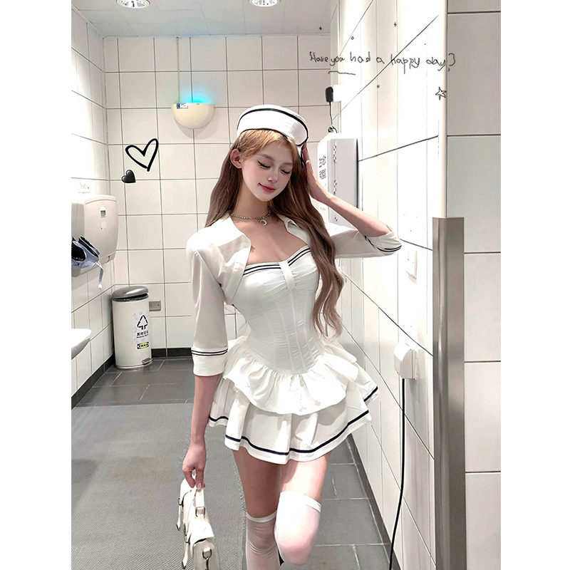 微胖甜辣学院风白色抹胸吊带裙