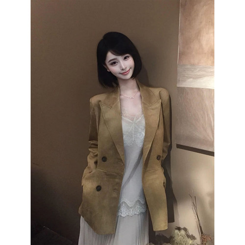 复古卡其色廓形麂皮西装女