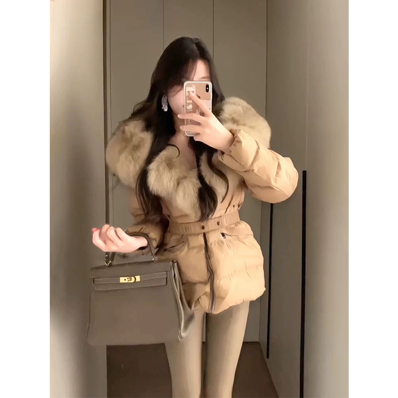 微胖复古温柔风毛领收腰保暖棉服