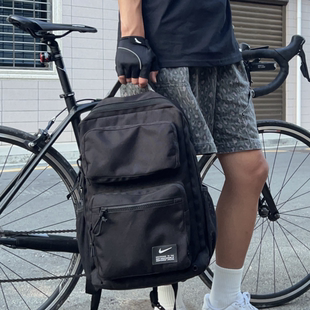 010 AIR气垫学生书包运动旅行电脑双肩背包男CK2668 耐克NIKE MAX