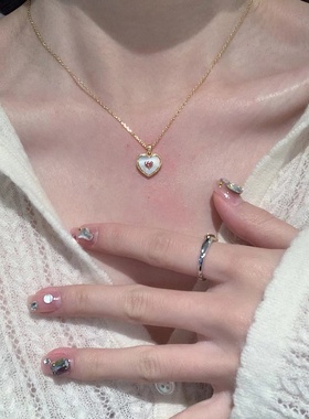 小草向上原创爱心项链小众高级感