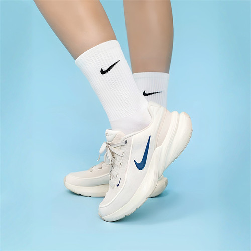 nike耐克大童运动休闲鞋