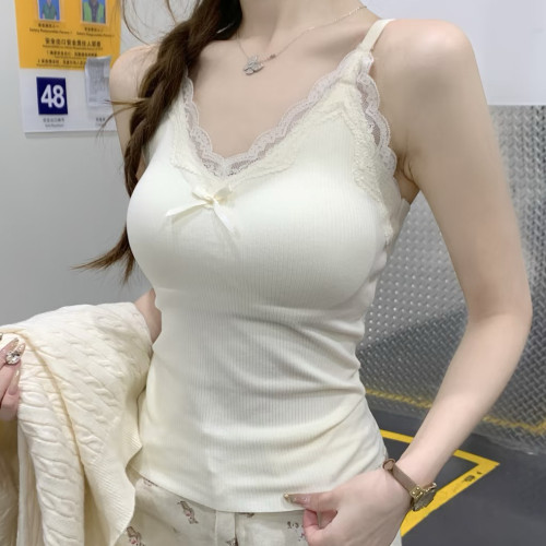 纯欲v领蕾丝边吊带肩带可调节背心女春季2026修身带胸垫一体上衣