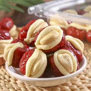 腰果泡芙枣奶酪奶香夹心枣添加牛奶泡独立包装休闲零食红枣夹核桃