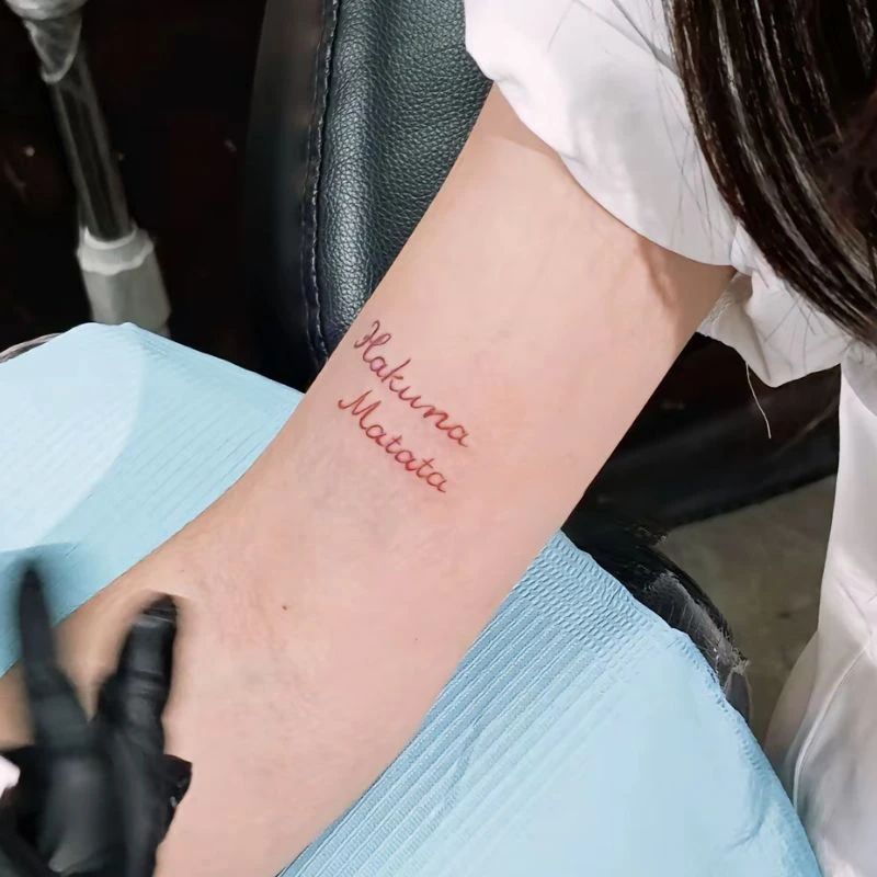 励志非永久逼真纹身谚语Haku