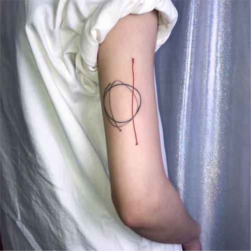 洋气ins直线线条红线男女个性防水情侣纹身贴