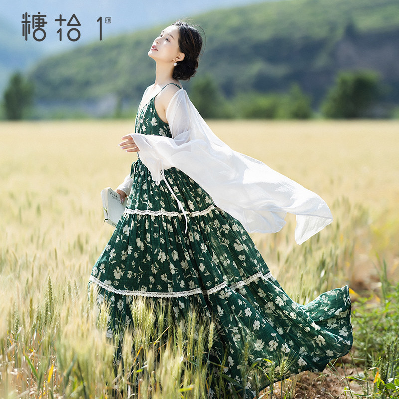 【落花入梦】文艺印花裙吊带连衣裙女2025夏季蕾丝花边拼接大摆裙