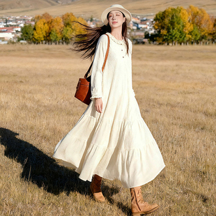 【甜蜜心事】文艺针织荷叶边连衣裙女2025年秋季宽松米色温柔裙子