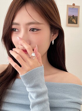 2026年新款复古磨砂拉丝花瓣戒指精致新中式冷淡风鸡蛋花食指戒