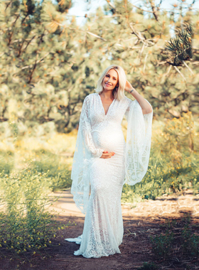 2020速卖通欧美白色性感深V领喇叭袖蕾丝透视紧身拖尾连衣裙1943