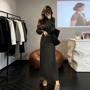 法式高级感黑色波点连衣裙子女春季2026新款气质收腰显瘦包臀长裙