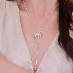 银色长款烟花可调节项链女秋冬大气高档高级感轻奢毛衣链叠戴配饰