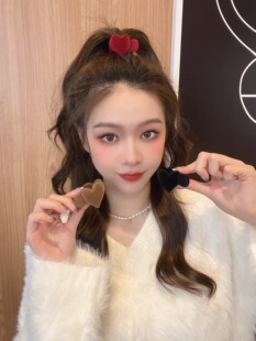 新年酒红植绒爱心发夹女后脑勺高马尾丝绒抓夹高级感可爱夹子头饰