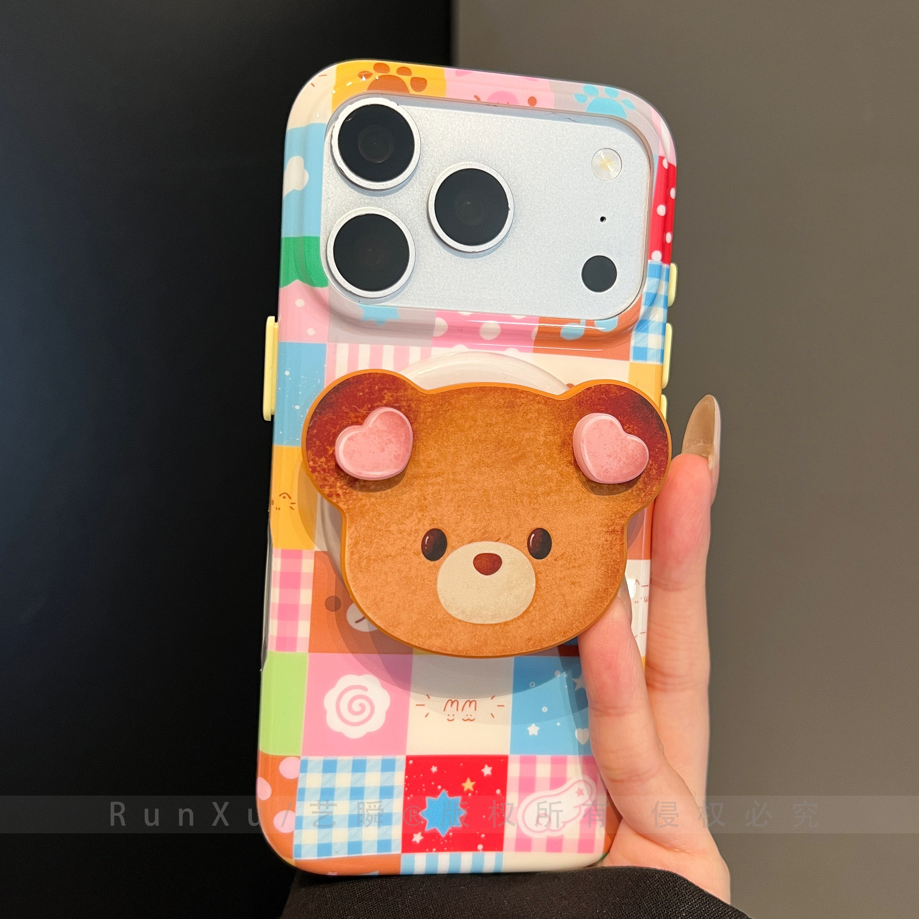 多巴胺彩色拼接格子适用苹果17ProMax手机壳iphone16饼干轻松熊pro磁吸支架15超好看pro创意可爱14防摔保护套