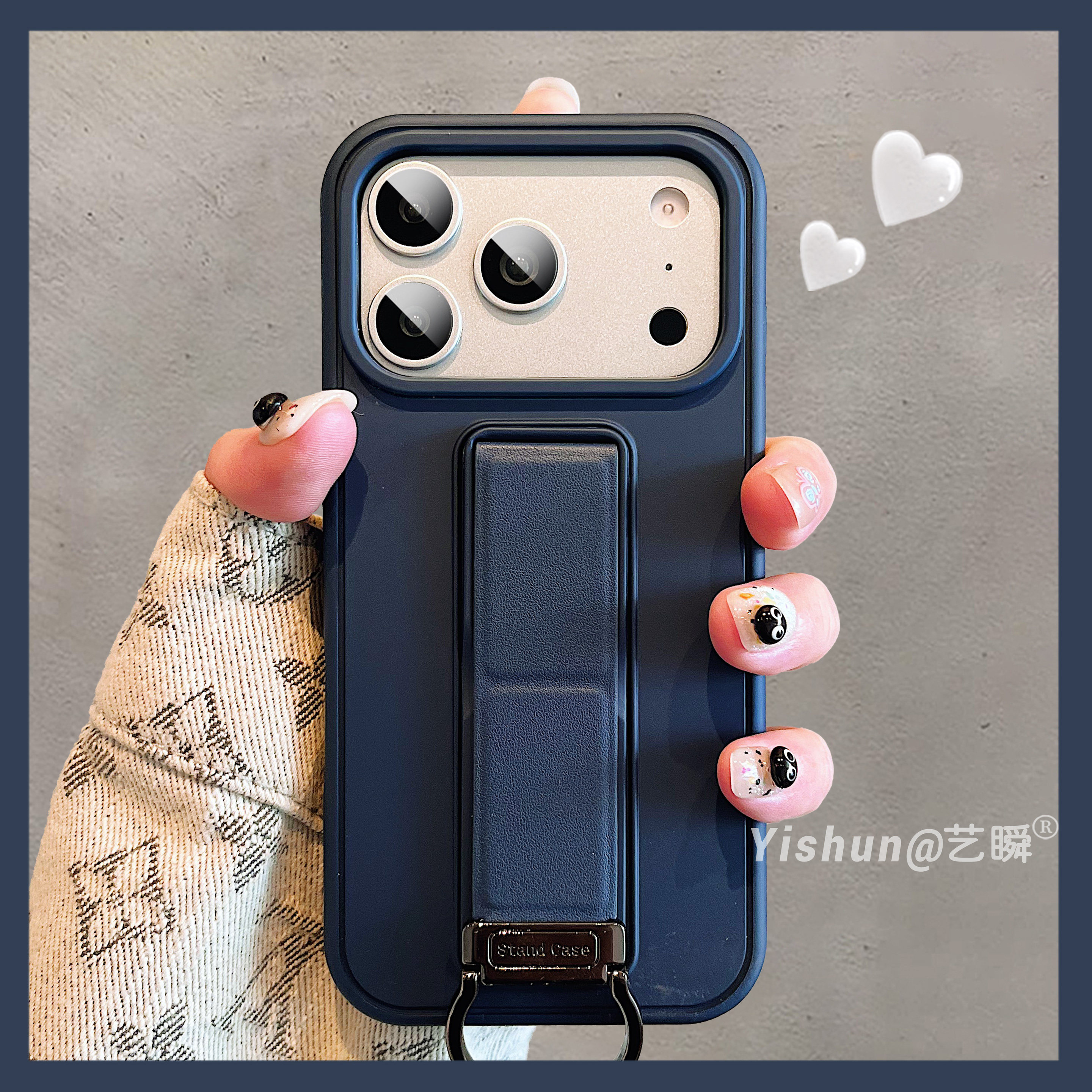 新款藏青色一体式腕带折叠支架适用苹果17ProMax手机壳iPhone16pro指环扣14肤感15软边硬壳13高级感Air保护套