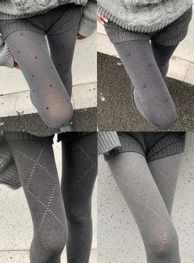 冬天尽头是格雷系穿搭allgrey好绝！菱格波点蝴蝶结谁能拒绝~鞋带