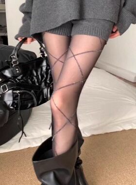 早春miu系黑丝穿搭！我要吹爆buling菱格丝袜！巨美~性感辣妹腿长