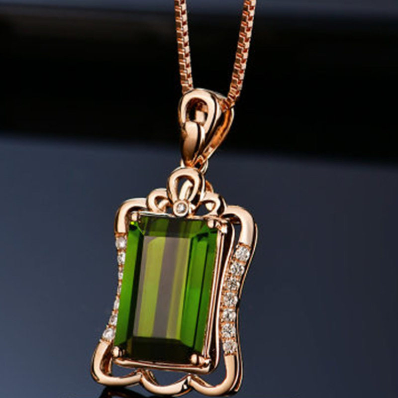 镀玫瑰金色绿宝石锆石吊坠 欧美流行镶钻长方倒角钻镂空花纹吊坠