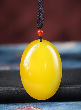 2025采购产品天然黄色玉玉玛瑙吴氏牌男女吊坠，玉石项炼，鸡脂黄