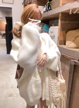 早秋季2025新款白色慵懒高级感毛衣外套女秋冬穿搭毛绒绒开衫上衣