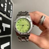 2026网红高颜值手表男款 抹茶绿小众设计男士 方形钢带石英表高级感