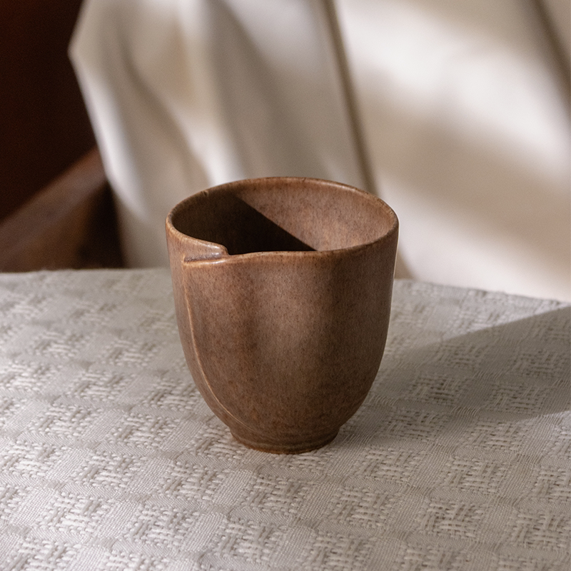 川泽烧日式复古风粗陶手握折边茶水杯个性创意主人杯闻香杯清酒杯