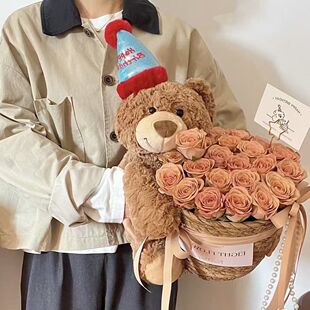 泰迪小熊抱抱桶板栗花束diy手工生日节日礼物草编插花花篮抱抱熊