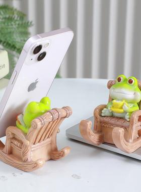 跨境厂家潮玩懒人手机支架可爱手办模型礼物便携式桌面摆件