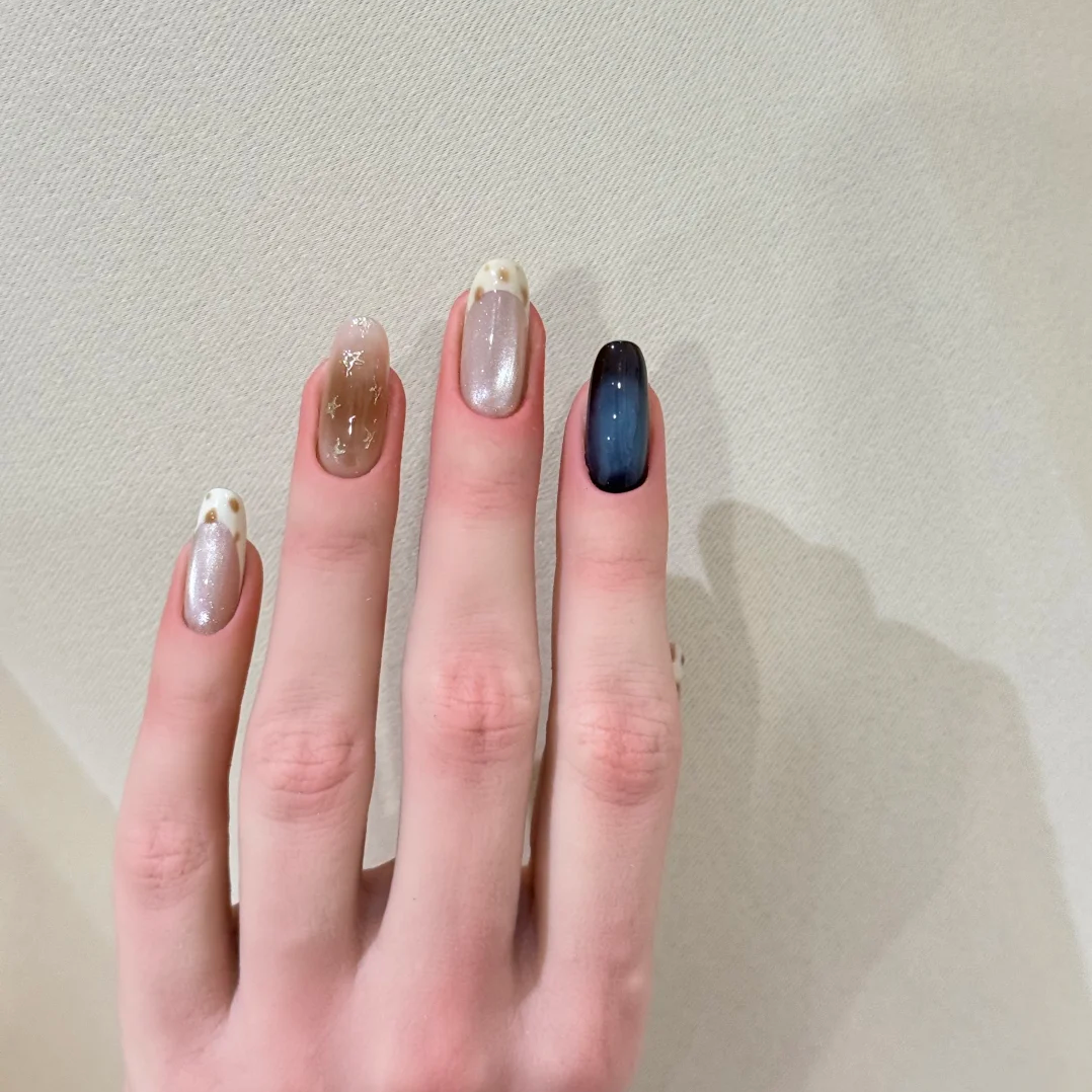 秋季美甲猫眼法式可爱风美甲豹纹米粽温柔晕染腮红黑色显白穿戴甲