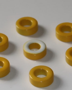 T68-26D铁粉芯射频电感黄白环 17.5-9.4-9.53mm扼流线圈磁环