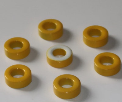 T72-26铁粉芯射频抗干扰电感黄白环 18.3-7.11-6.6mm扼流线圈磁环