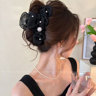 显发量~珍珠网纱抓夹女2025新款高级感后脑勺盘发鲨鱼夹大号头饰