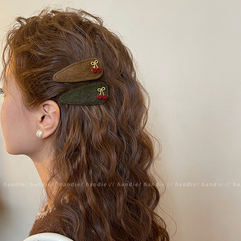 好显贵呀~樱桃丝绒刘海发夹