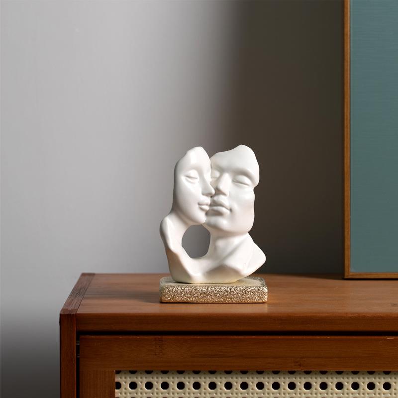 跨境情侣陶瓷摆件北欧抽象人物陶瓷工艺品客厅卧室桌面创意摆设定