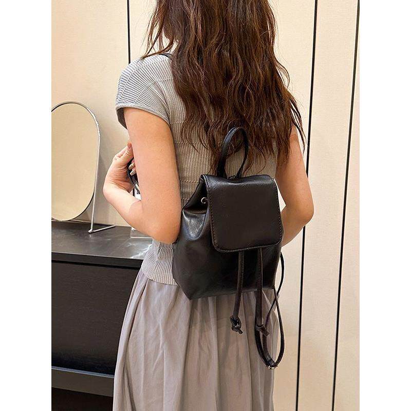 韩国高品质小香风双肩包链条女夏季新款ins学生油蜡皮单肩水桶包