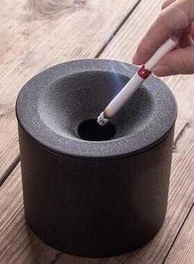 陶瓷烟灰缸带盖子防飞灰创意漏斗大号办公室个性摆件潮流雕刻logo