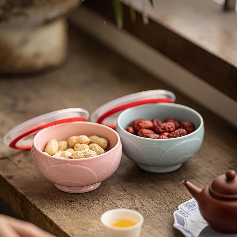 陶瓷家用保鲜碗干果盒带盖可微波炉密封碗精致小汤碗零食水果盘子