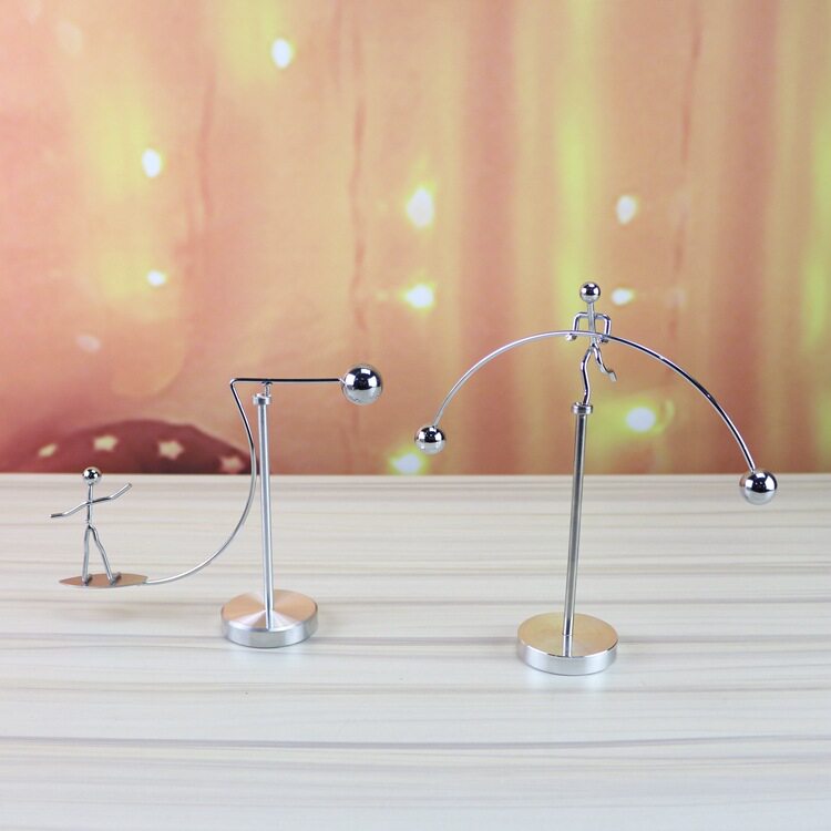 杂货C342高脚旋转小铁人 小商品创意新奇特个性桌面装饰