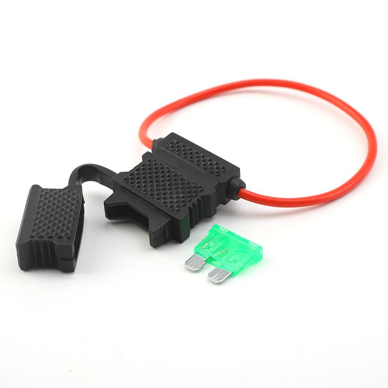 供应汽车插片式单路中号保险丝盒带线保险座带保险片