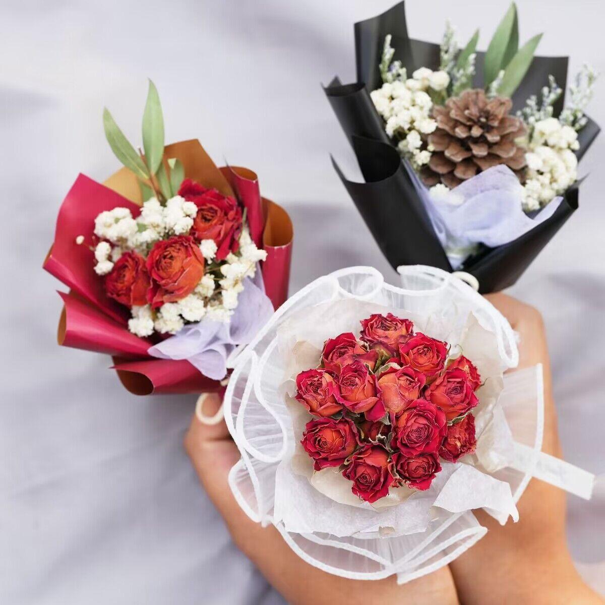精致迷你小花束玫瑰干花伴手礼满天星永生花装饰礼物520创意定制