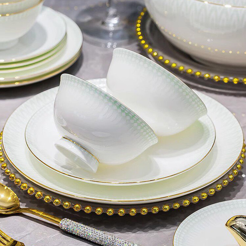 2025新款碗盘套装家用釉下彩高档轻奢景德镇骨瓷乔迁碗碟陶瓷餐具