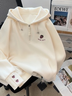 白色连帽草莓刺绣卫衣女秋冬季欧货半拉炼洋气加绒加厚套头上衣
