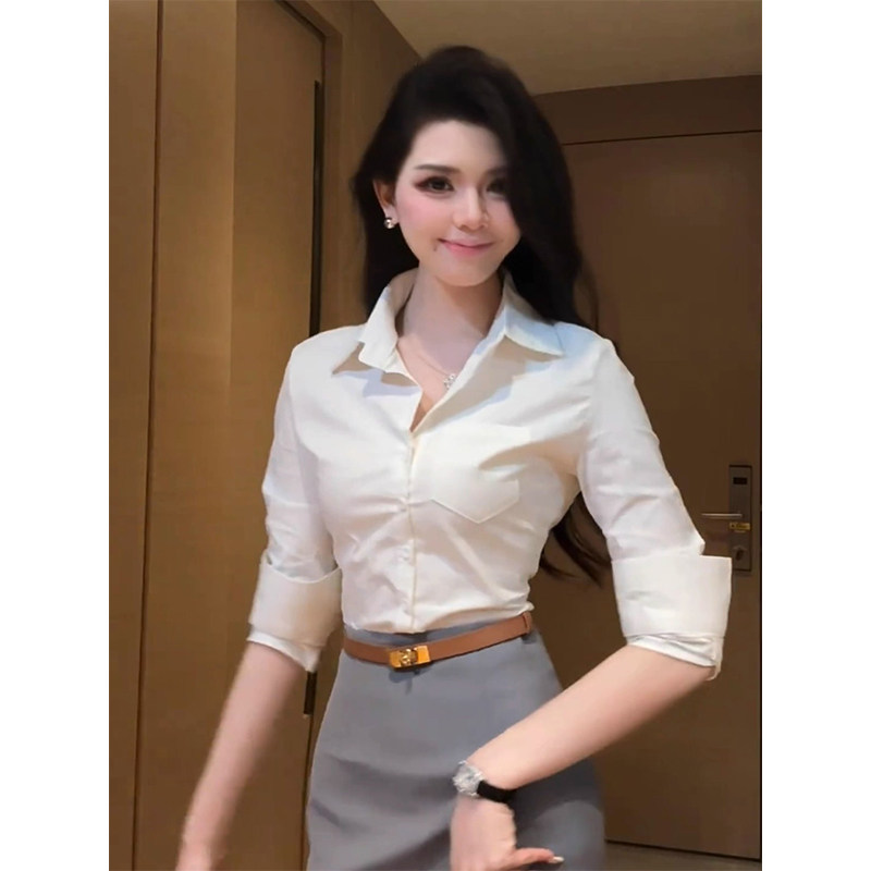 白色翻领长袖衬衫女春秋欧货薄款修身显瘦高级感气质职业通勤上衣