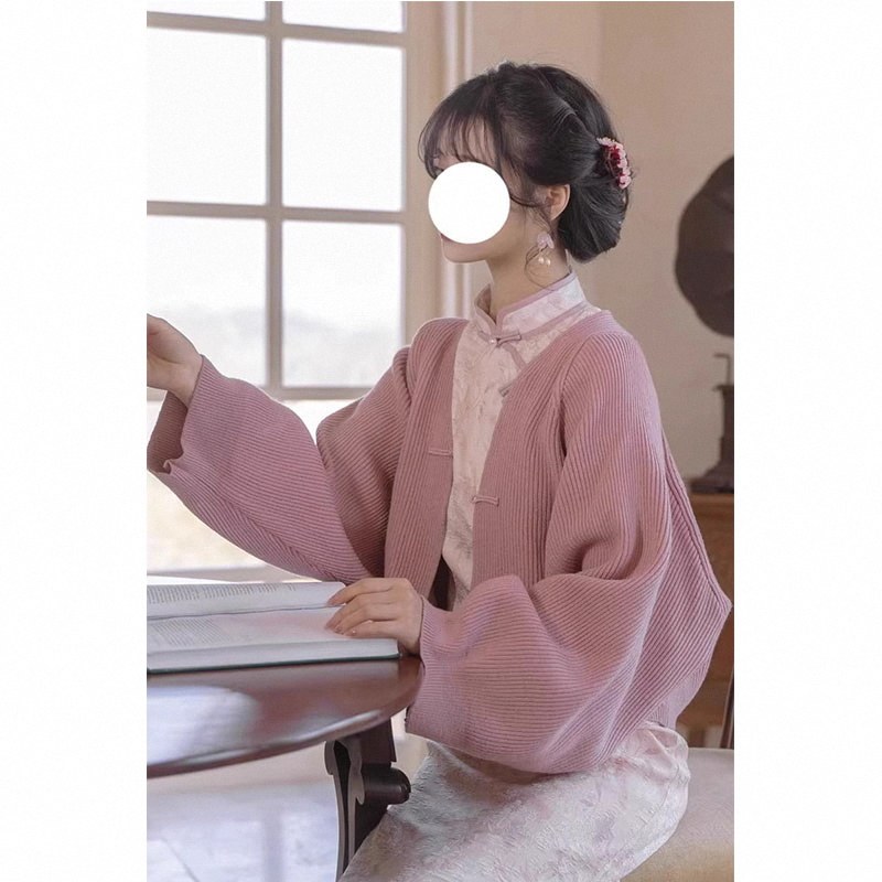 粉色新中式针织衫女春秋欧货v领毛衣开衫国风盘扣短款灯笼袖上衣图片
