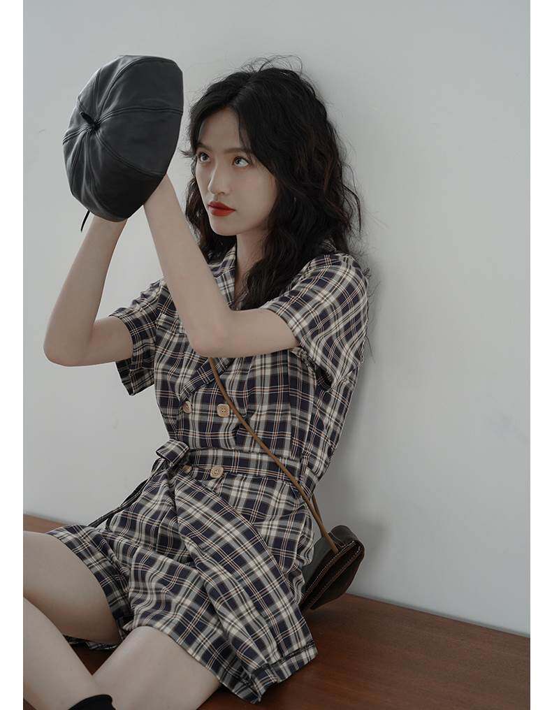 韩版工装连体裤女夏季薄款高腰显瘦别致西装格子连体阔腿短裤套装