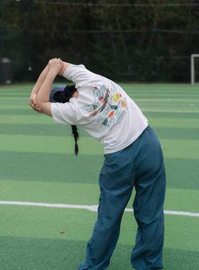 一个短篇丨周二下午 Picked Up Friends纯棉彩色印花圆领宽松T恤